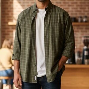 Arrow Wrinkle Free Men's size Large Olive Plaid Button up Casual Shirt